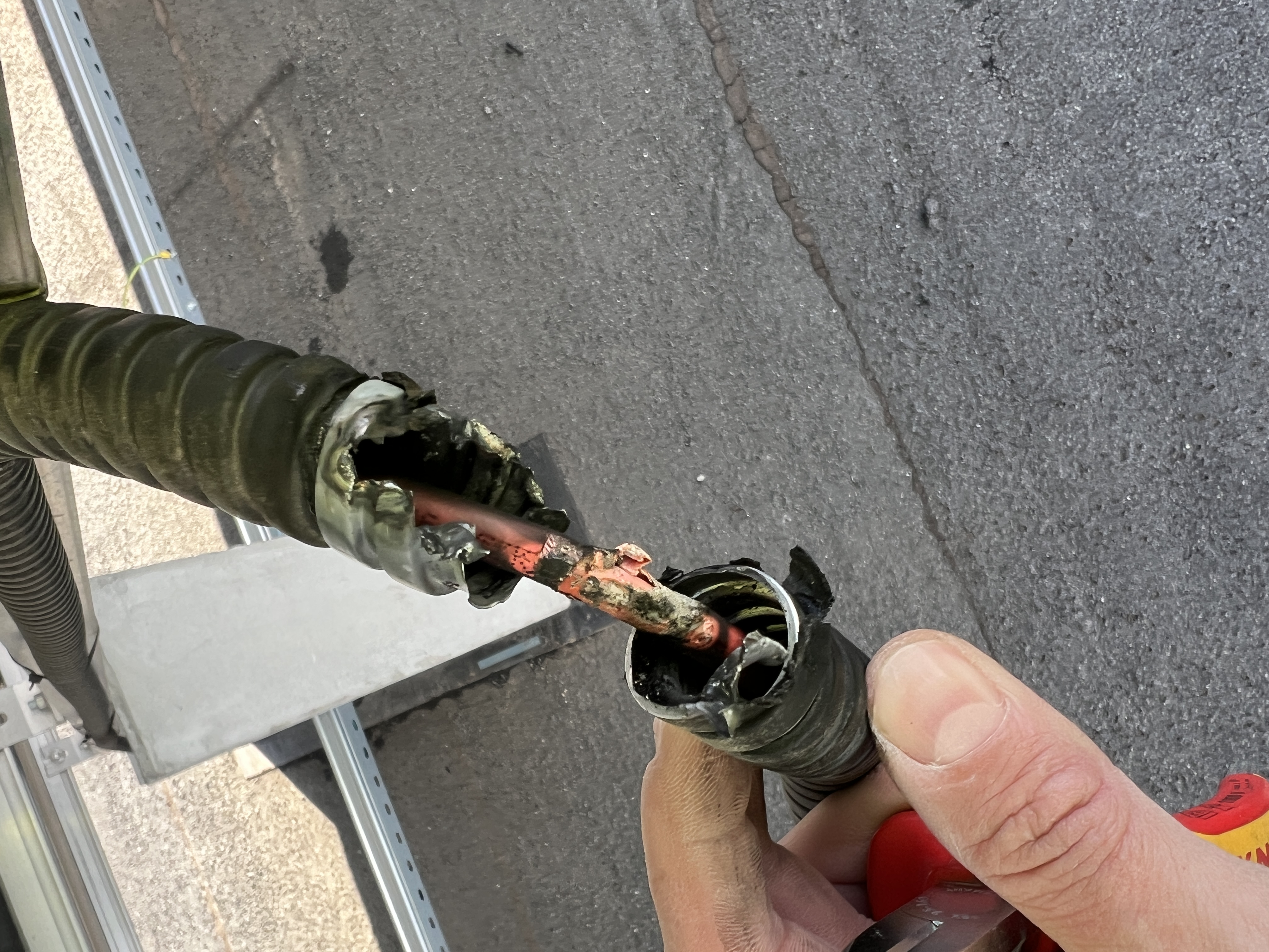 Verificarea tehnică a panourilor fotovoltaice