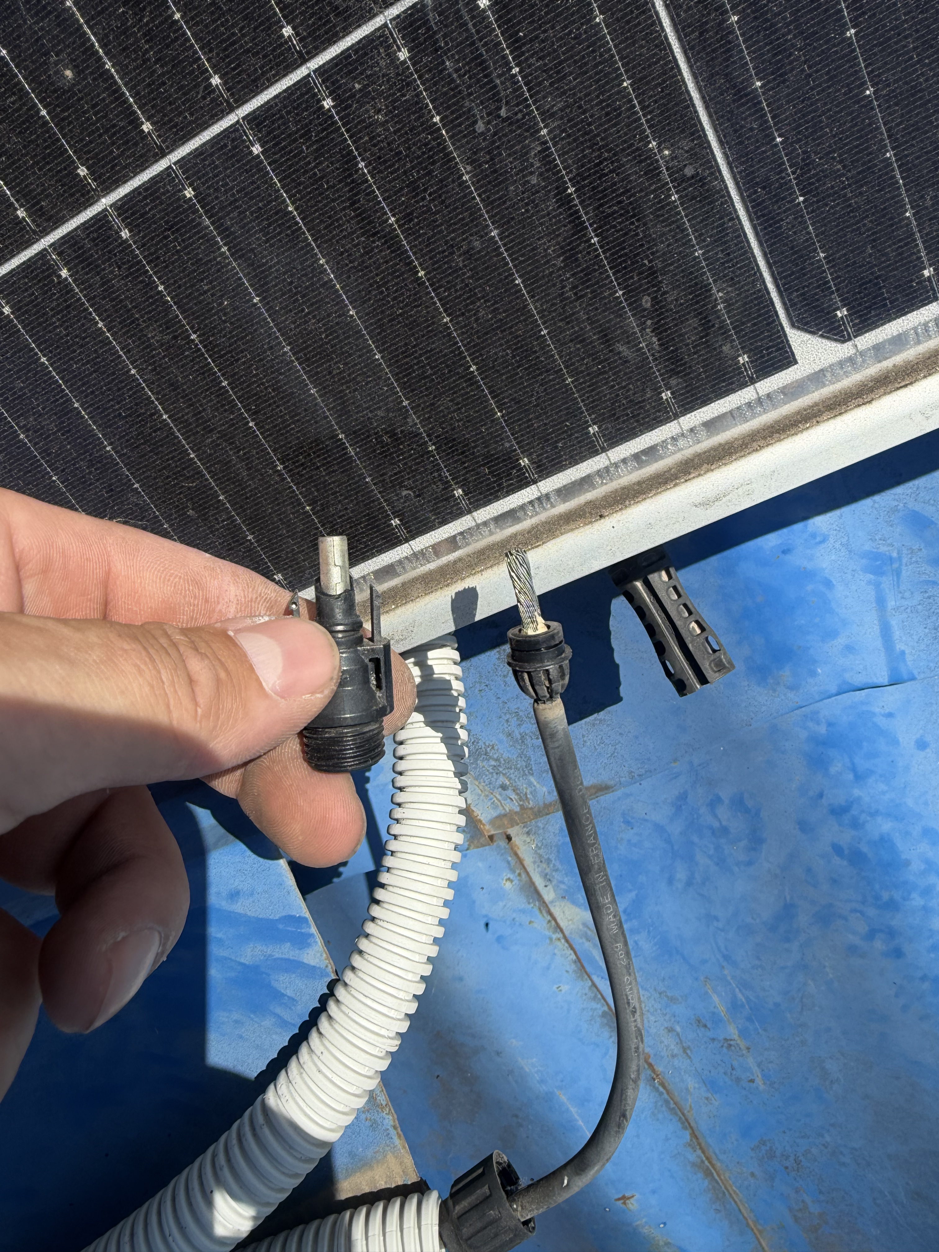 Detaliu tehnic dintr-o inspecție SolarFix