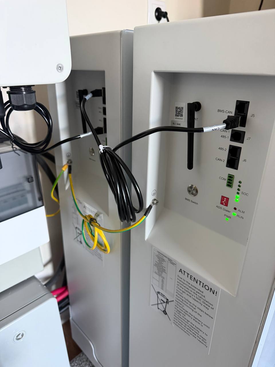 Lucrări de reparație la sistem fotovoltaic